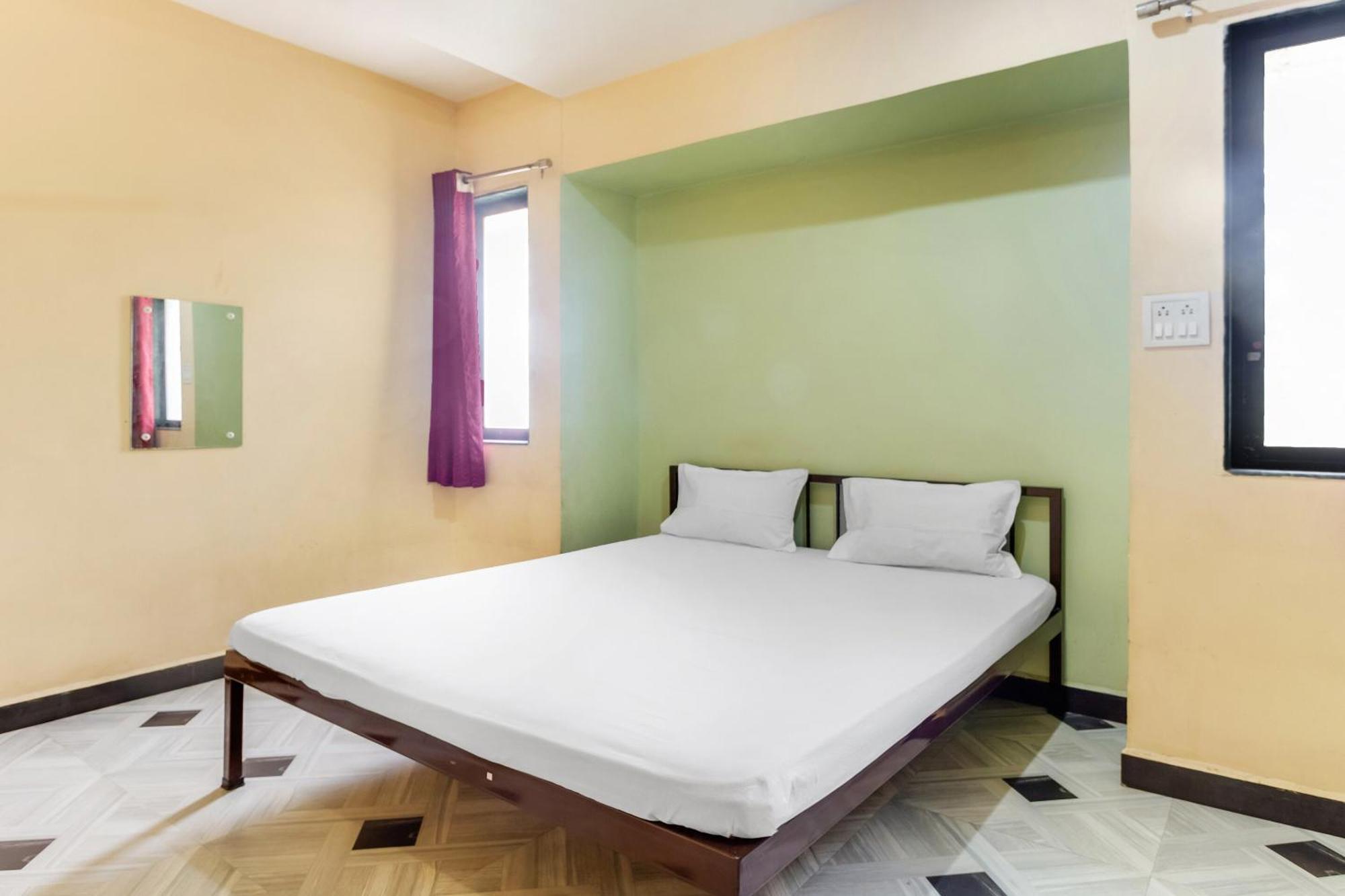 Spot On Harihar Lodging And Yatri Niwas Hotel Kolhapur Ngoại thất bức ảnh