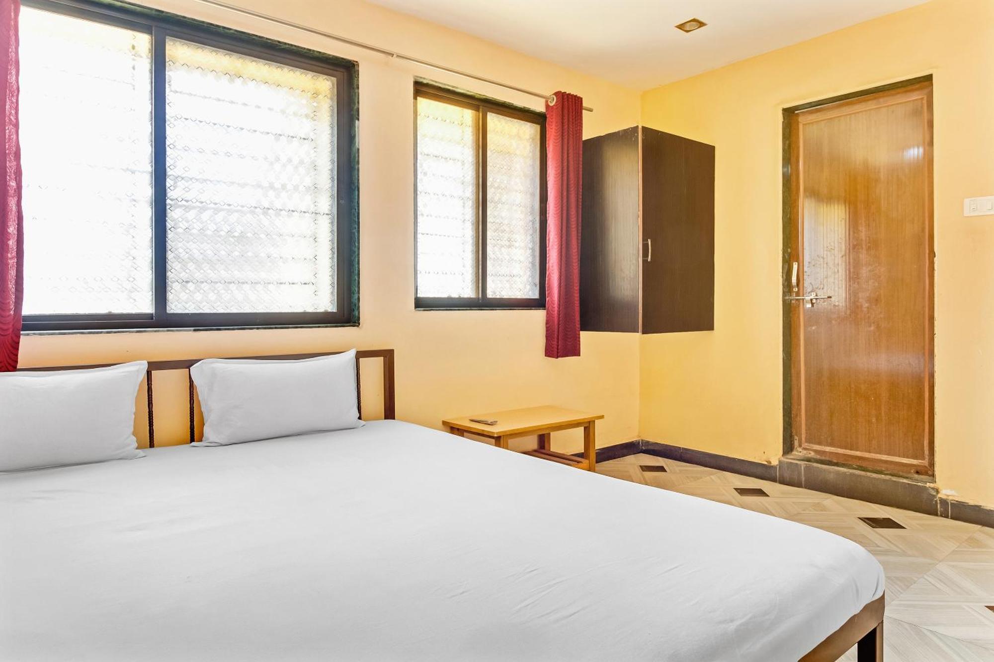 Spot On Harihar Lodging And Yatri Niwas Hotel Kolhapur Ngoại thất bức ảnh
