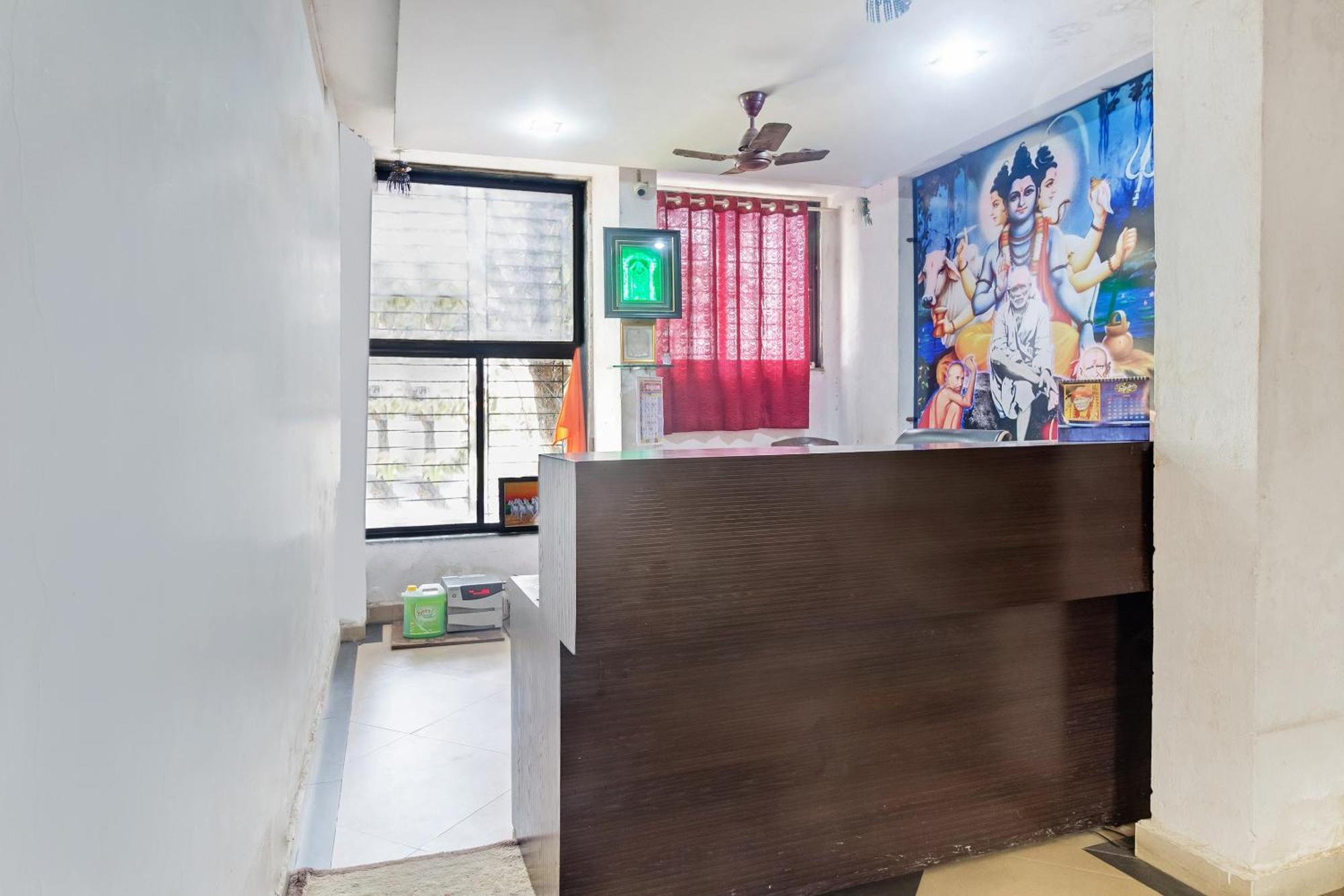 Spot On Harihar Lodging And Yatri Niwas Hotel Kolhapur Ngoại thất bức ảnh