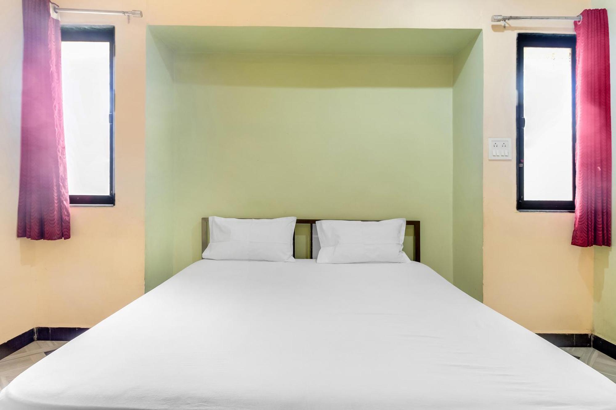 Spot On Harihar Lodging And Yatri Niwas Hotel Kolhapur Ngoại thất bức ảnh