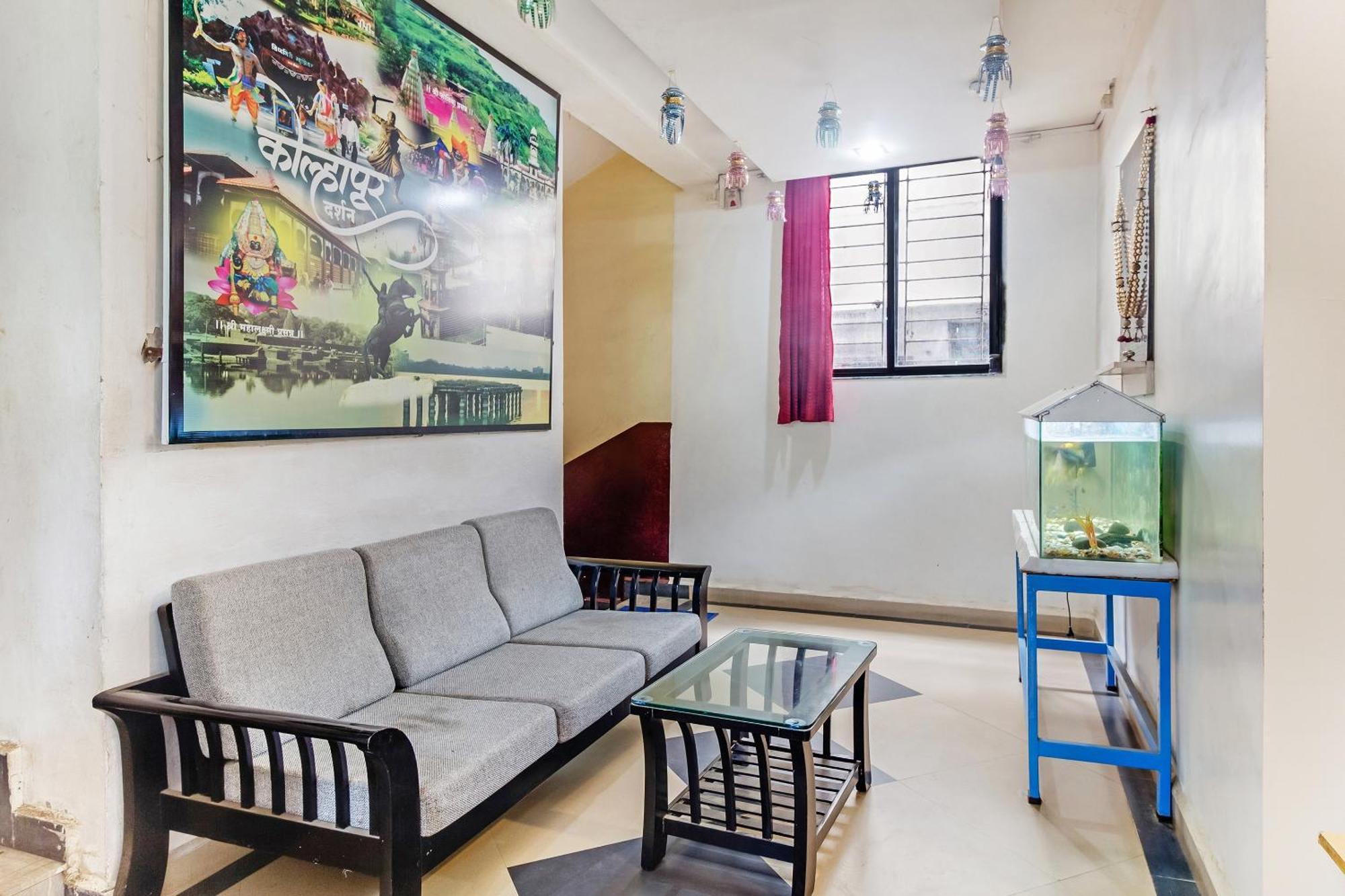Spot On Harihar Lodging And Yatri Niwas Hotel Kolhapur Ngoại thất bức ảnh